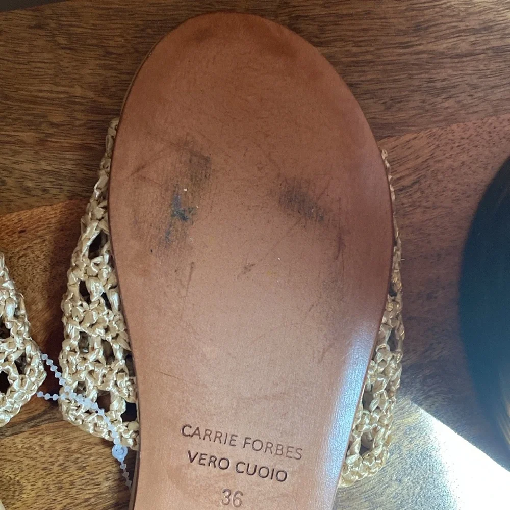 CARRIE FORBES Mour Slides In Dore Raffia Woven Sandals Flats